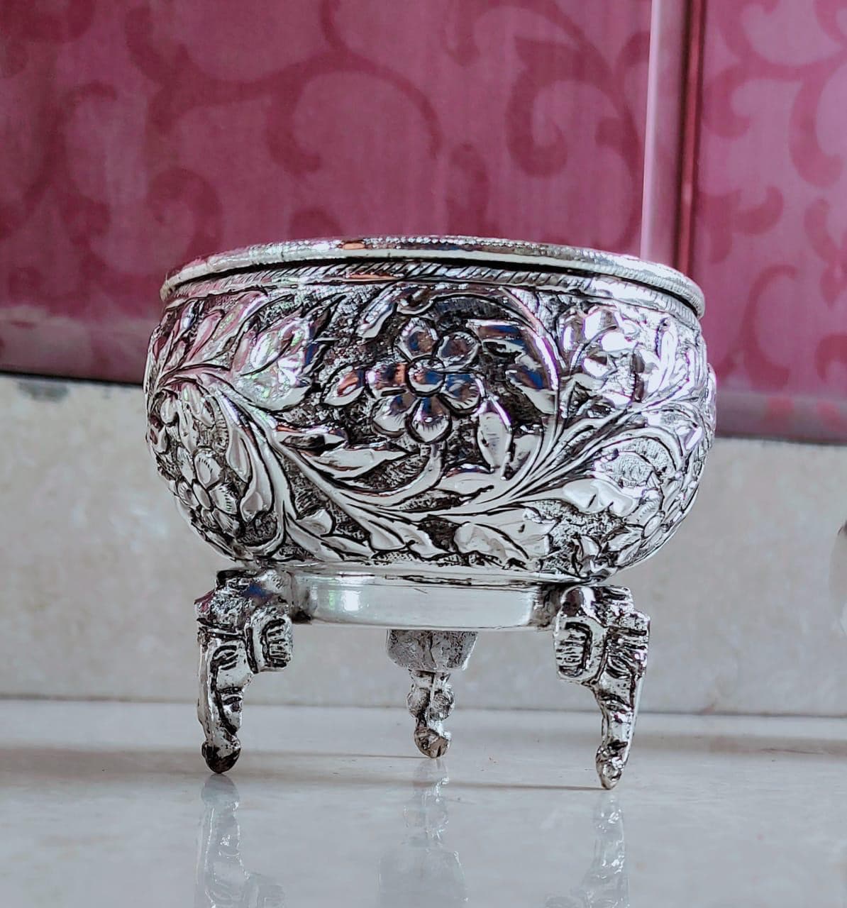 Grand Bowl on Stand