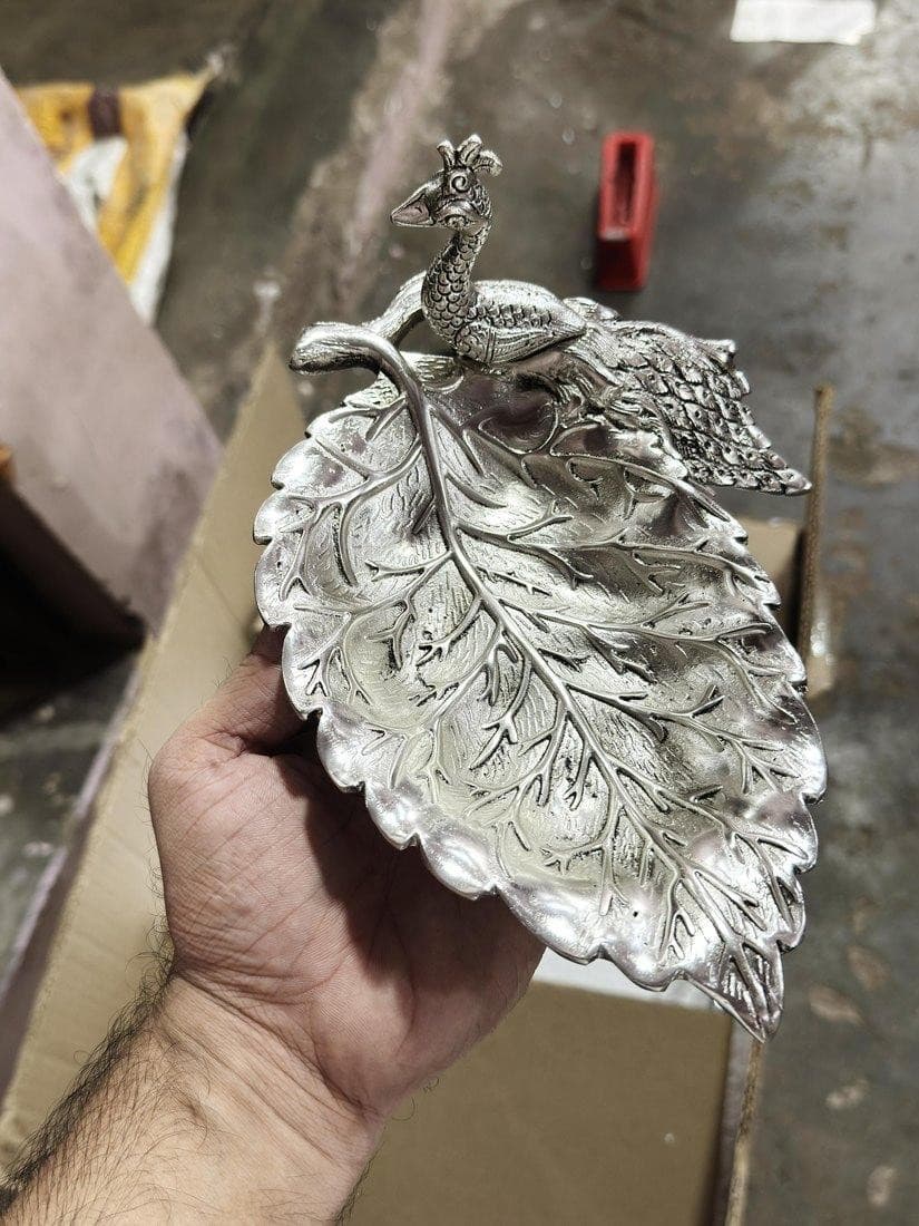 Peacock Leaf Dish